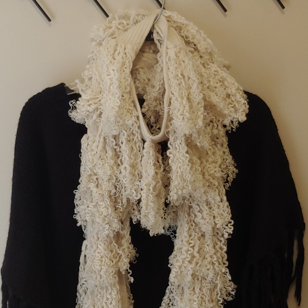 scarf - Picture 2 of 4